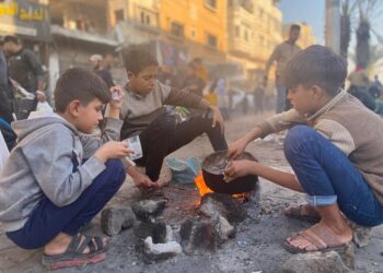 Gaza Hunger Warnings Grow with no success with ceasefire talks so far