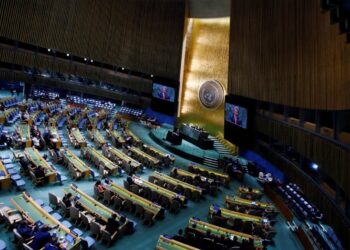 UN Security Council passes ceasefire resolution after US abstains