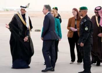 Antony Blinken arrives in Saudi Arabia to address the future governance of Gaza after the war.