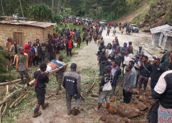 More than 670 people are believed to have died in the Papua New Guinea landslide, with over 150 houses buried.
