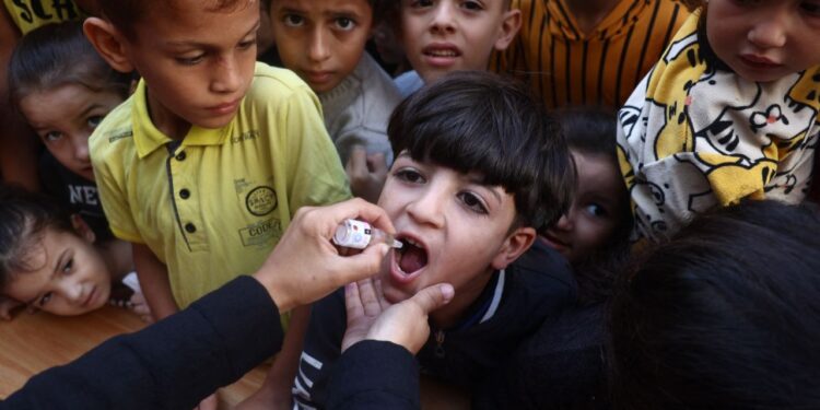 More than 140,000 children in southern Gaza are getting their second dose of polio vaccinations.