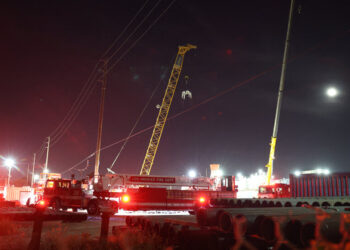 Industrial tunnel in Los Angeles collapses, and all 31 workers trapped inside have been rescued.