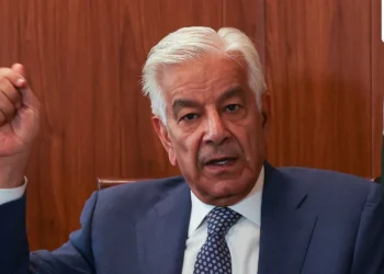 Pakistan’s Khawaja Asif responds to India’s comment about being able to cross any border, cautioning that it will be ‘buried under debris’