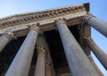 A Japanese tourist tragically died after a freak fall at the Pantheon in Rome.