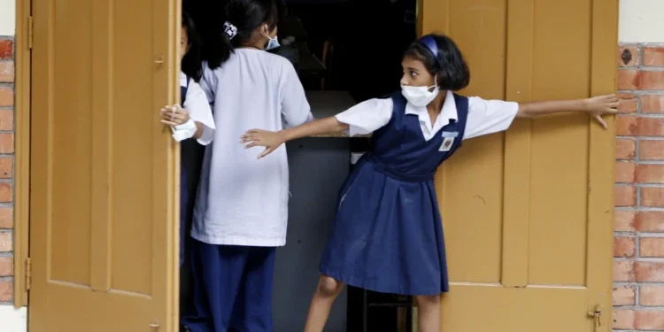 Influenza outbreak in Malaysia has led to schools being closed for a week.