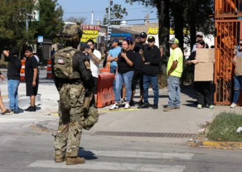 Illinois files a lawsuit against the Trump administration to prevent the deployment of federal troops to Chicago.